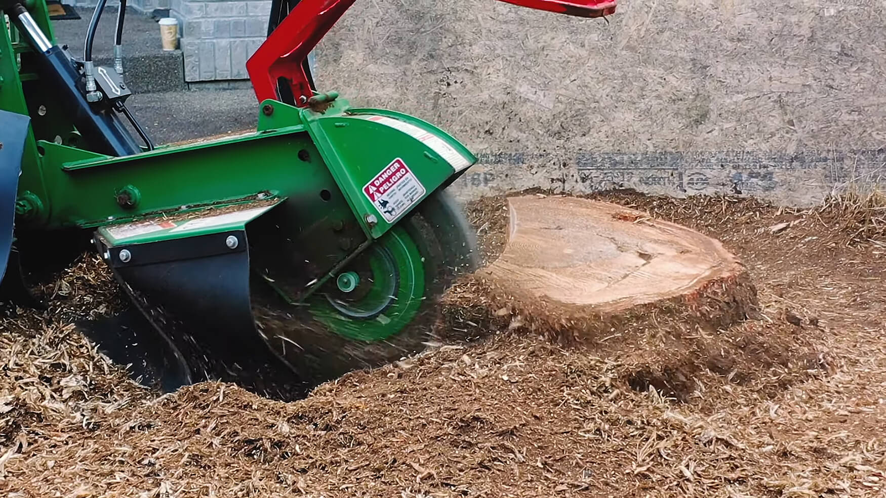 Smart Tree Service provides charbonneau stump grinding services